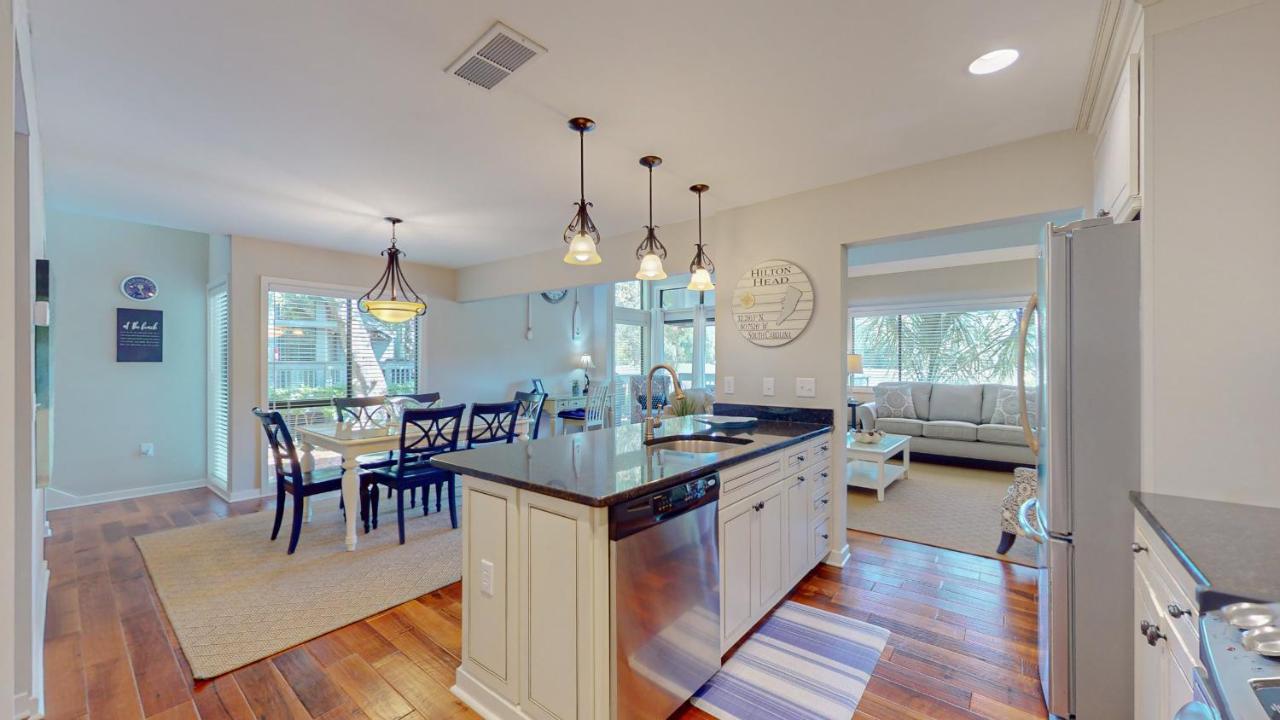 | 284 Turnberry Village