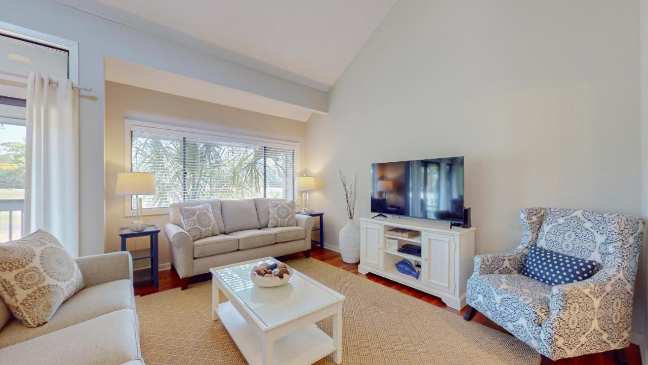 | 284 Turnberry Village
