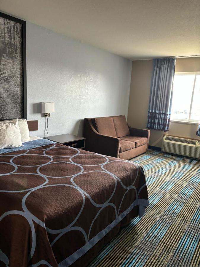  | Super 8 by Wyndham Escanaba
