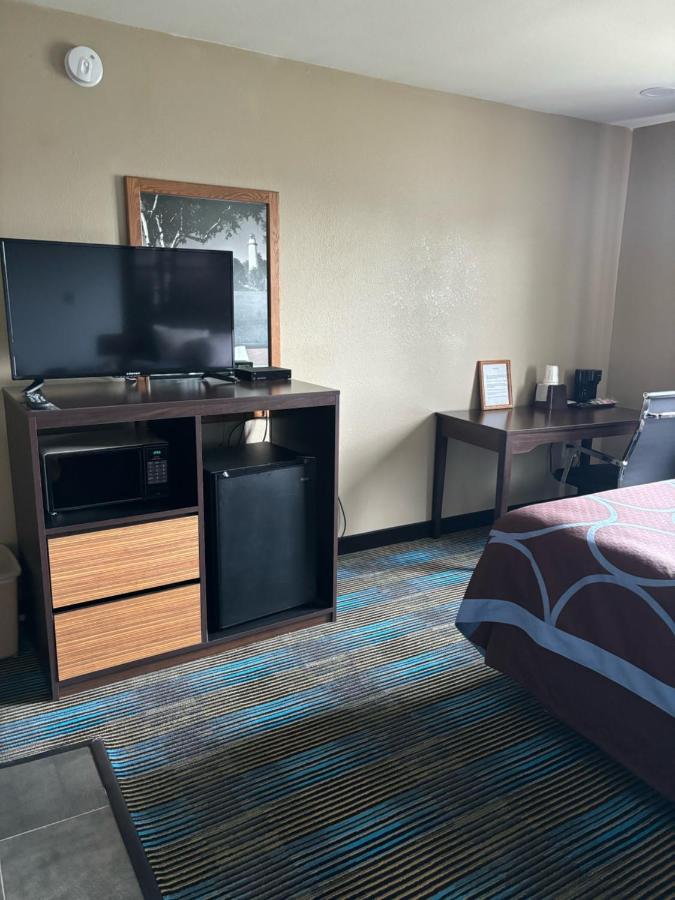  | Super 8 by Wyndham Escanaba