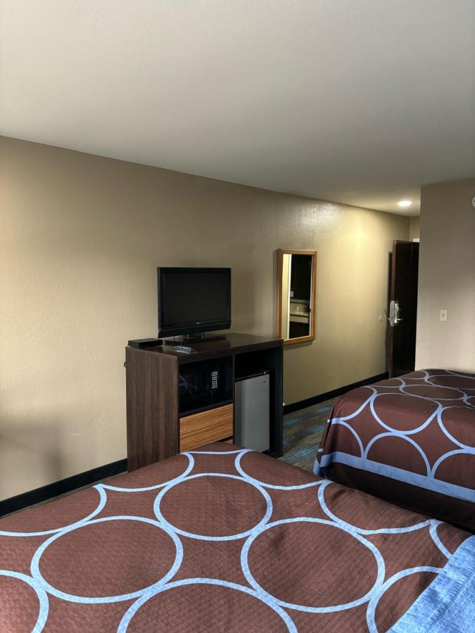  | Super 8 by Wyndham Escanaba