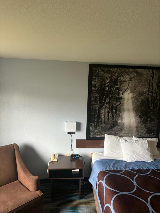  | Super 8 by Wyndham Escanaba