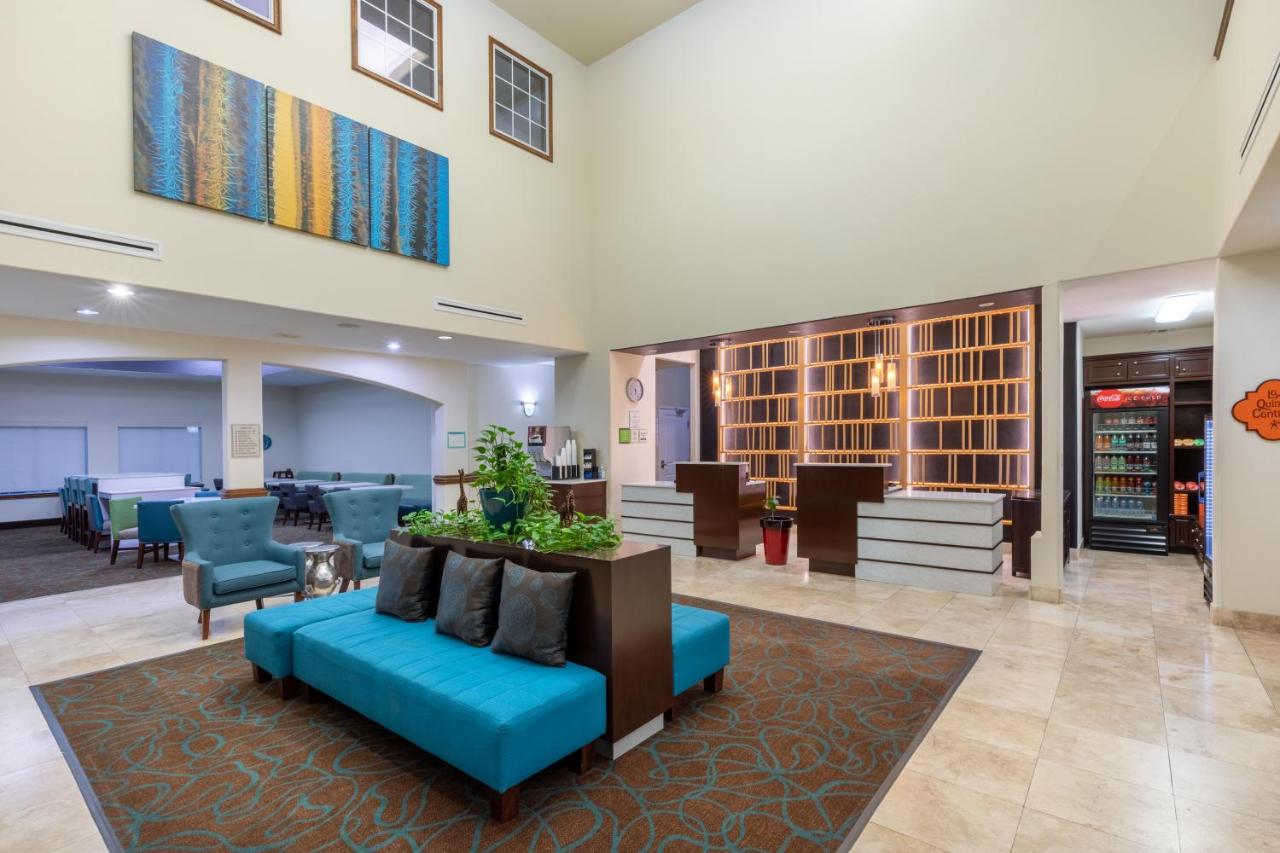 | La Quinta by Wyndham Houston New Caney