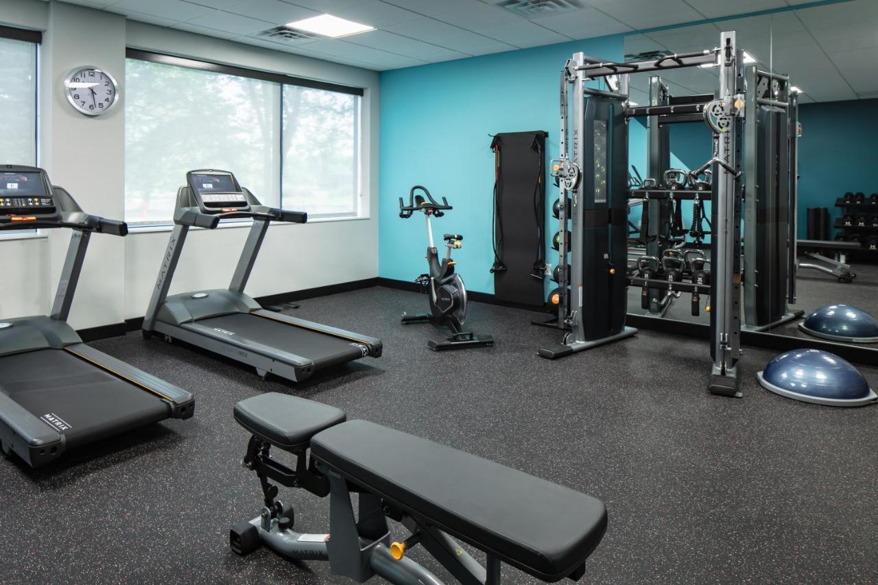 | Avid Hotels - Roseville - Minneapolis North, an IHG Hotel