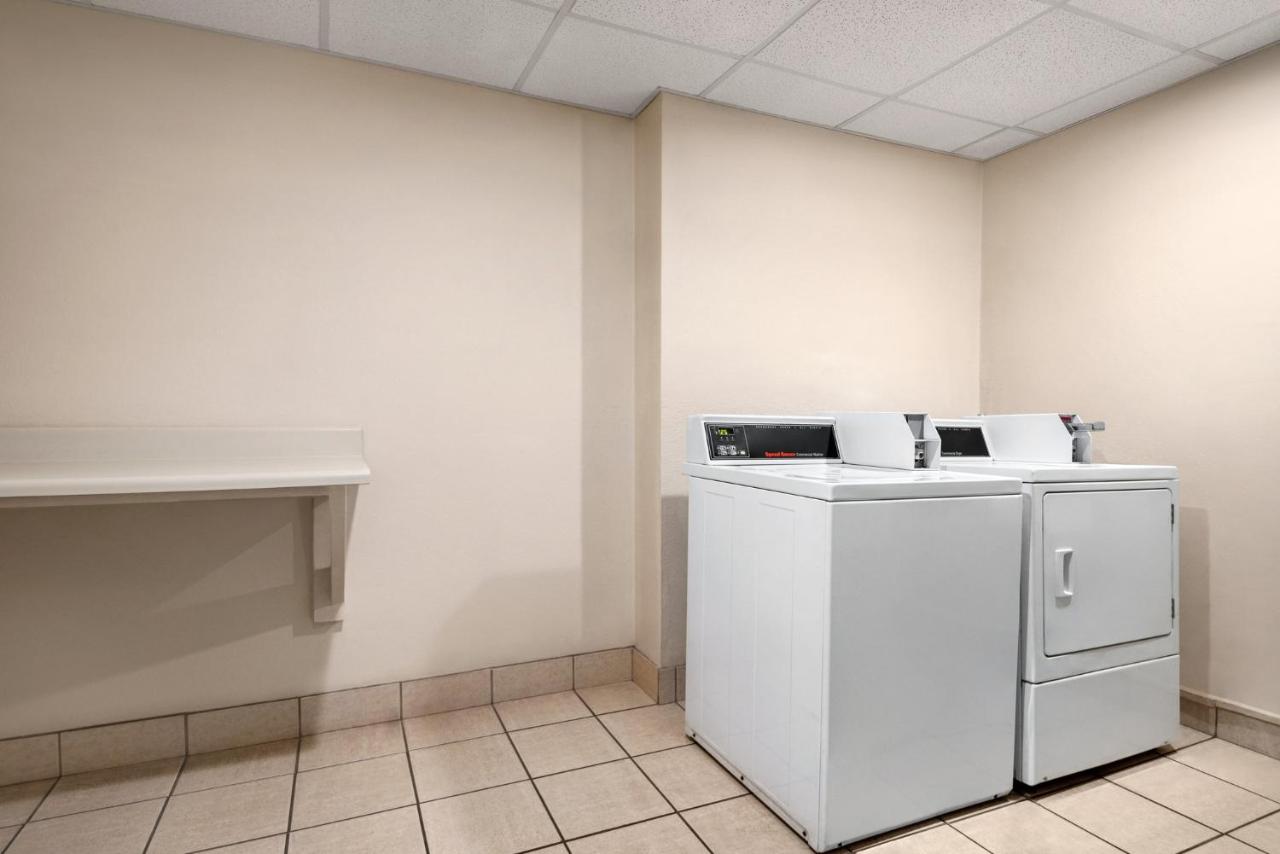 | Holiday Inn Mobile West I-10, an IHG Hotel