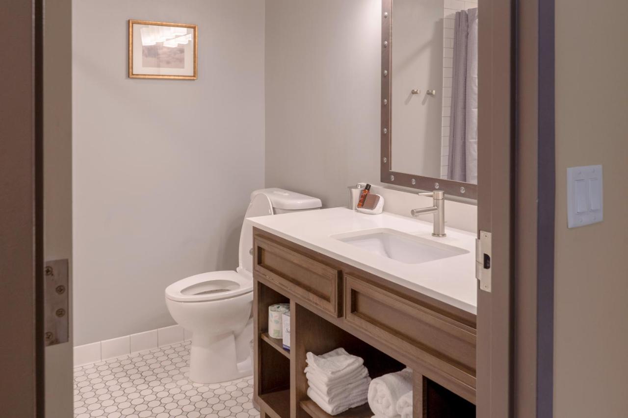 Deluxe Room, 2 Queen Beds at Grand Canyon Railway Hotel