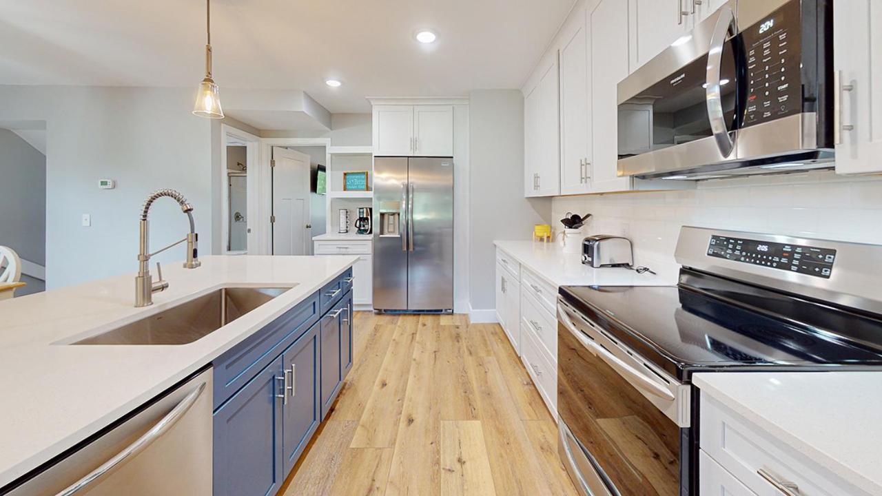 | 218 Turnberry Village
