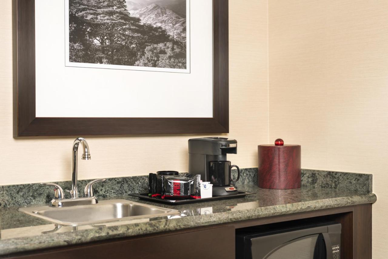 King Suite at Ayres Suites Ontario at the Mills Mall - Rancho Cucamonga