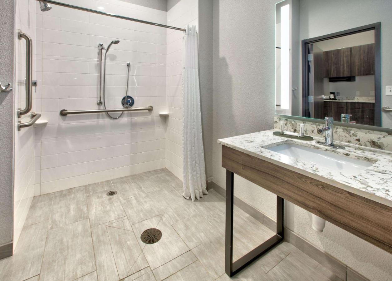 1 King Bed, Mobility/Hearing Access Premier Room, Roll-In Shower, Non-Smoking at La Quinta Inn & Suites by Wyndham Dallas/Fairpark