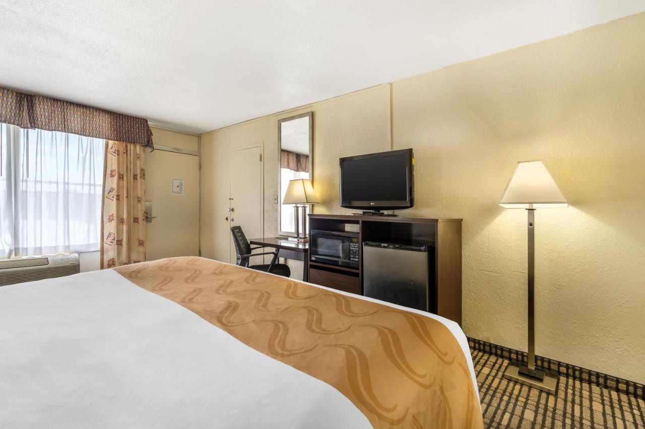 King Room - Accessible/Non-Smoking at Quality Inn Tucumcari