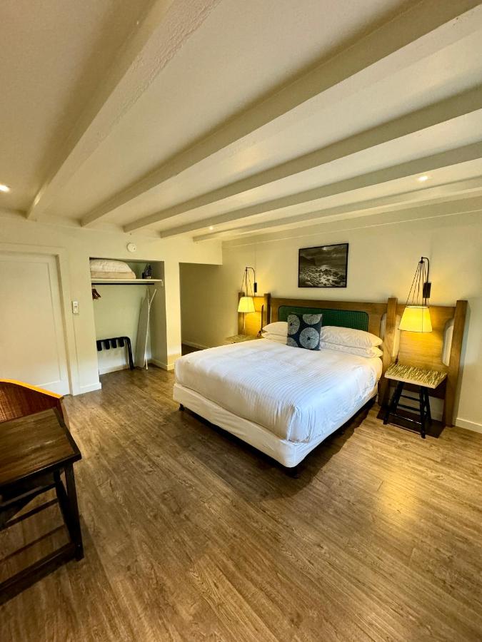 | Hidden Valley Inn