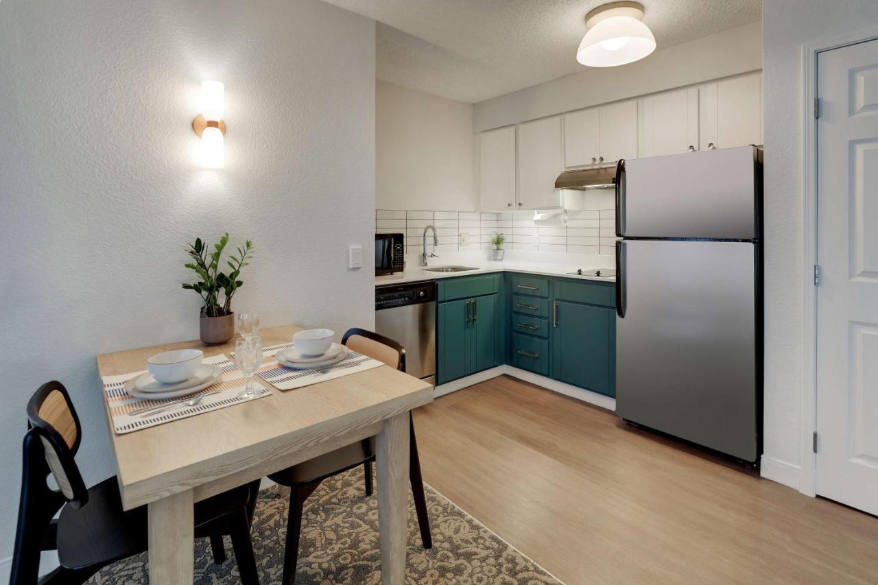 | Sonesta ES Suites San Diego - Sorrento Mesa