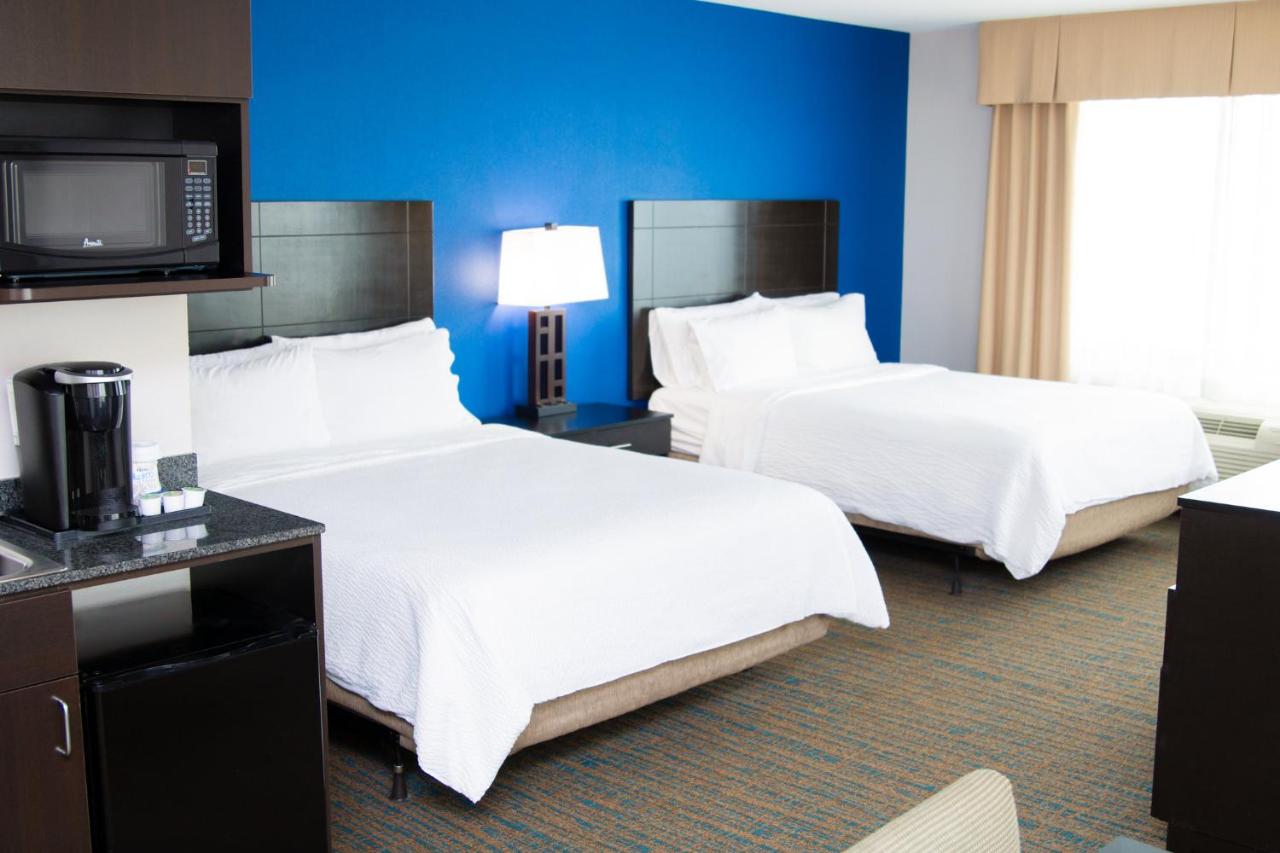  | Holiday Inn Express & Suites Bakersfield Airport, an IHG Hotel