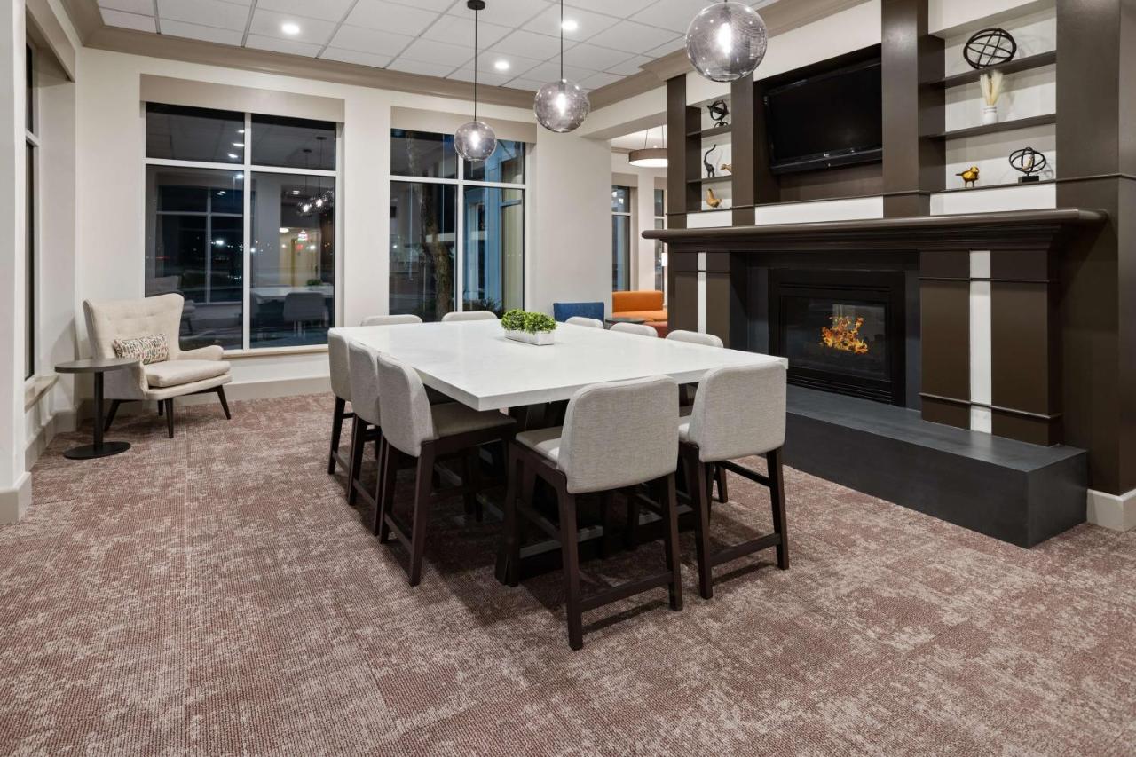 | Hilton Garden Inn Milford