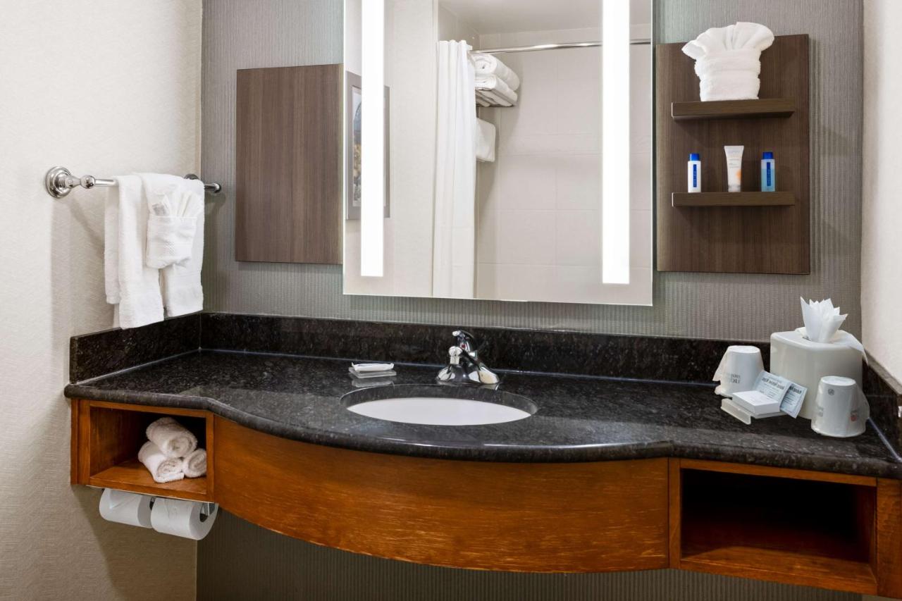 | Hilton Garden Inn Milford