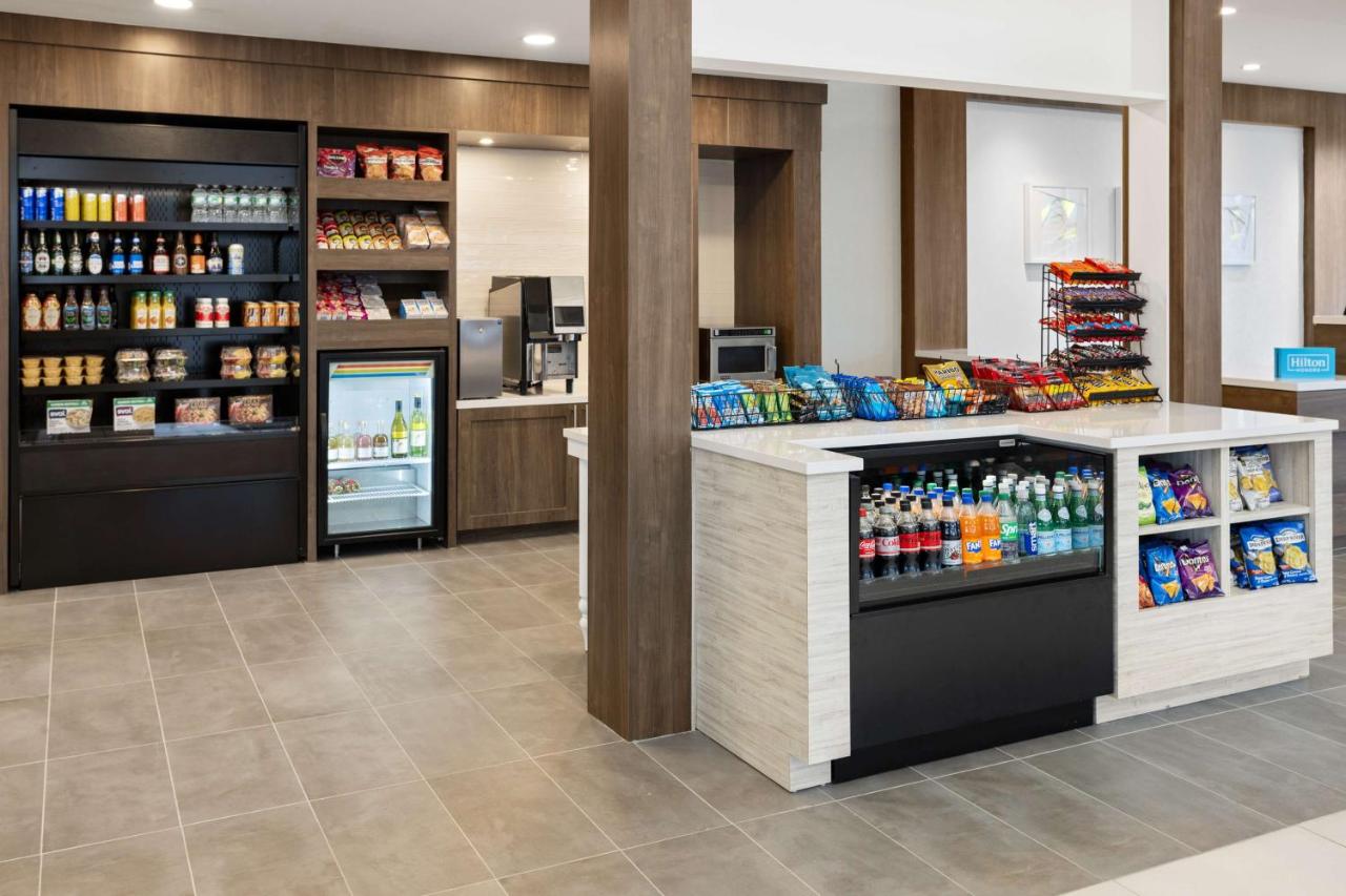 | Hilton Garden Inn Milford