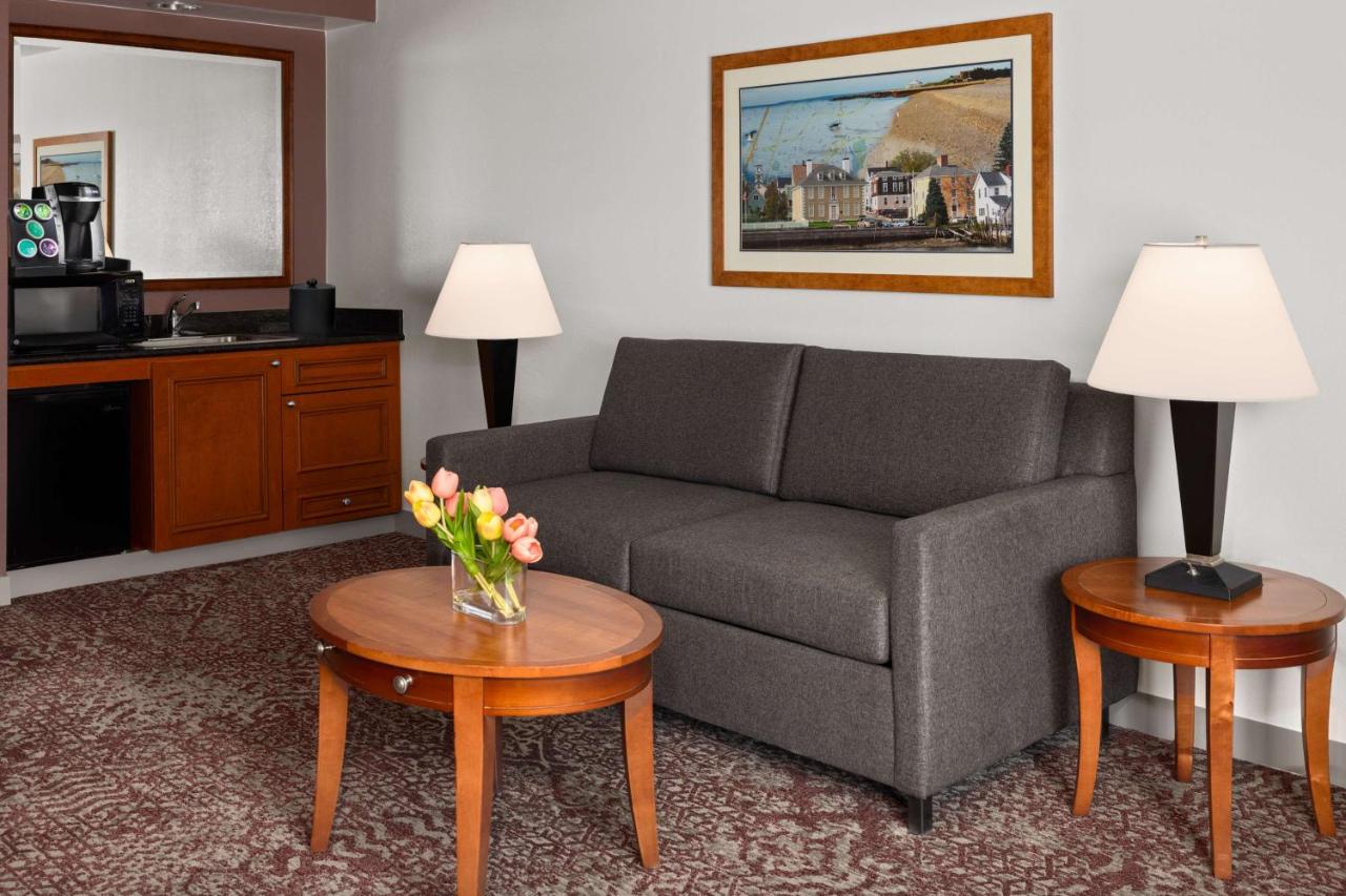 | Hilton Garden Inn Milford