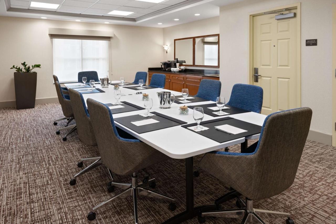 | Hilton Garden Inn Milford