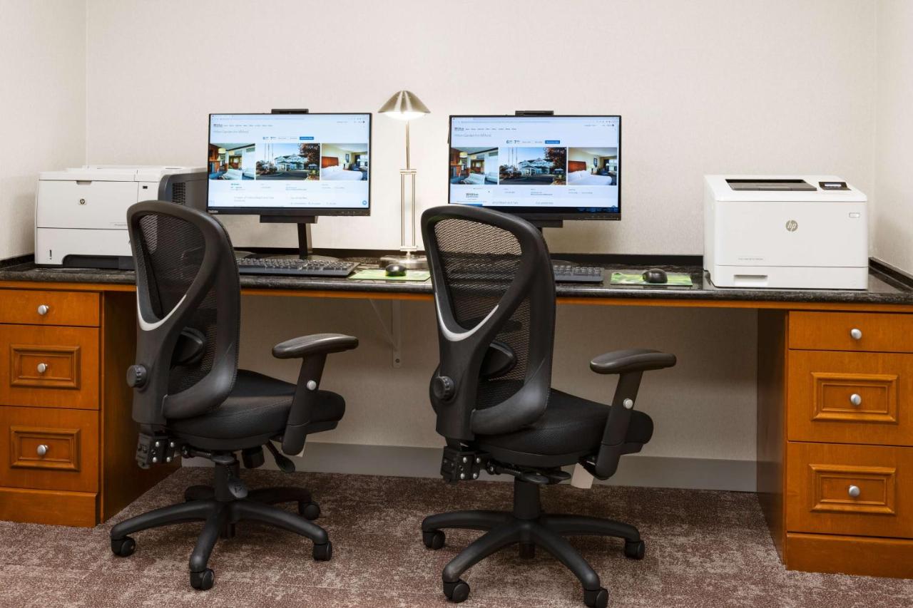 | Hilton Garden Inn Milford