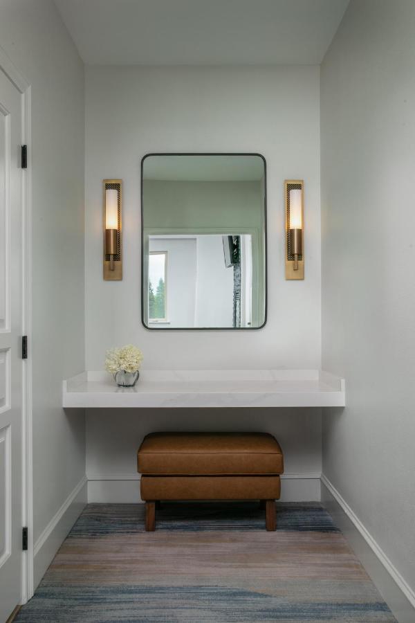 Presidential Suite at The Westin Sacramento Hotel & Marina