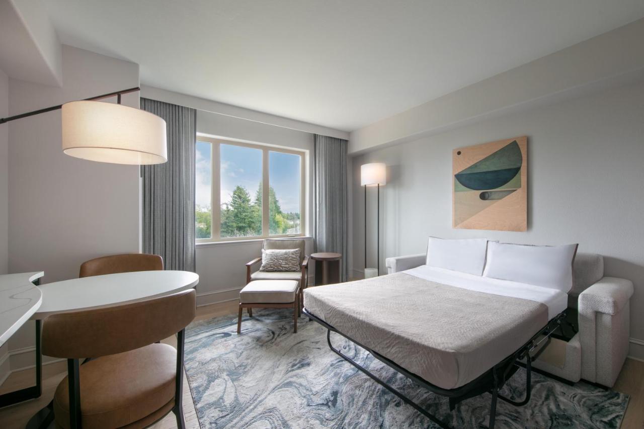 Junior Suite, Fireplace at The Westin Sacramento Hotel & Marina