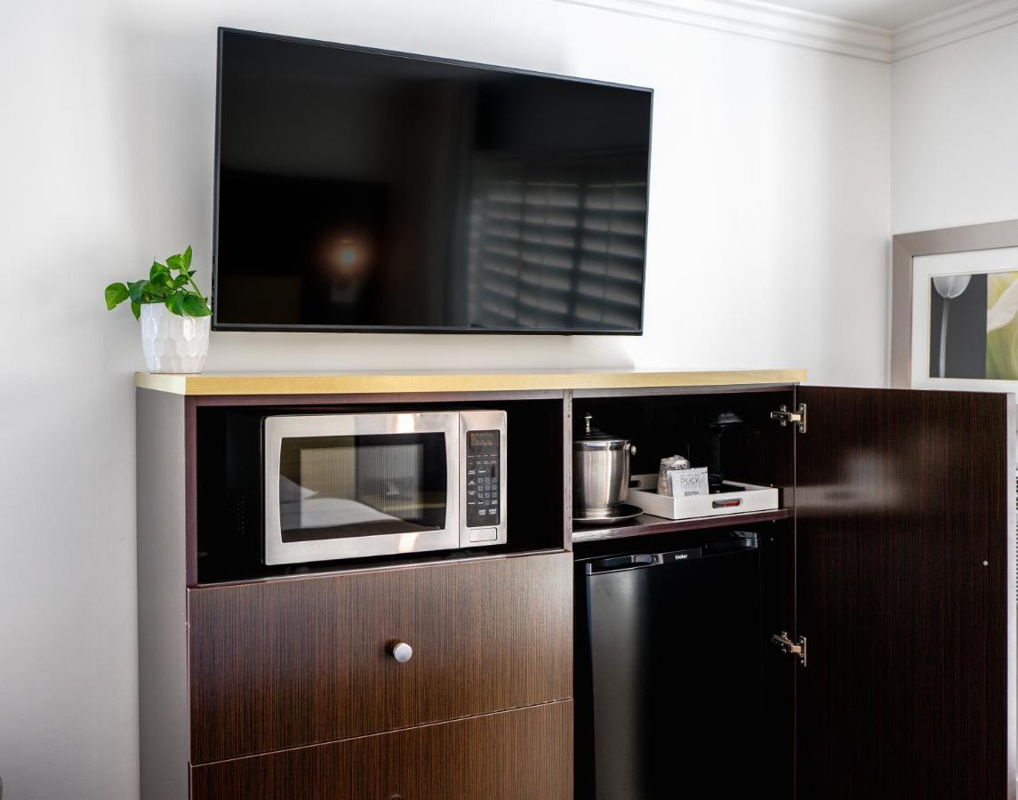 | Little Inn By The Bay Newport Beach Hotel