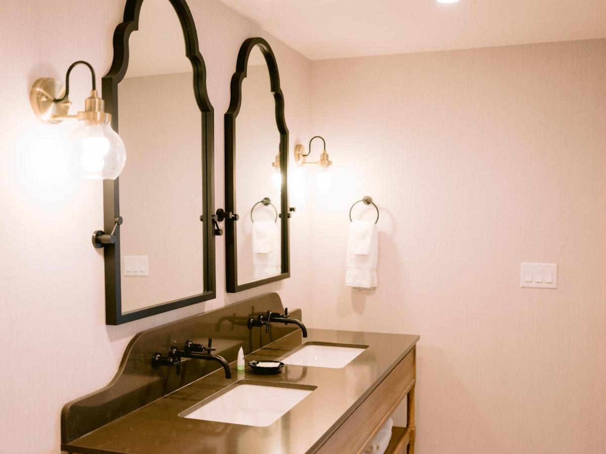 Deluxe Queen Room at Homestead Midway Utah
