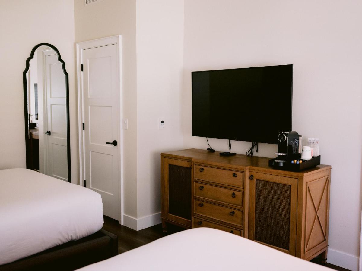 Deluxe Queen Room at Homestead Midway Utah