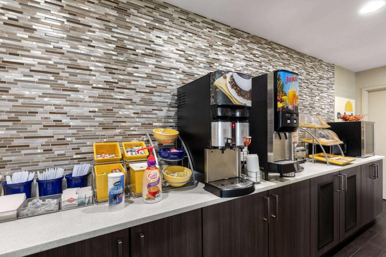 | Days Inn by Wyndham Chattanooga Lookout Mountain West