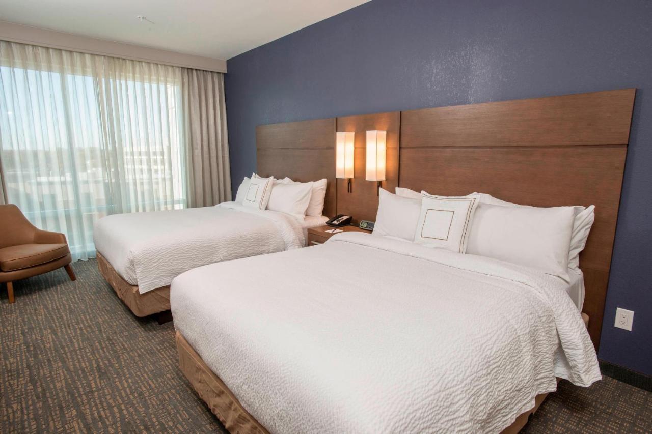 Deluxe Queen Suite at Residence Inn by Marriott Cincinnati Midtown/Rookwood