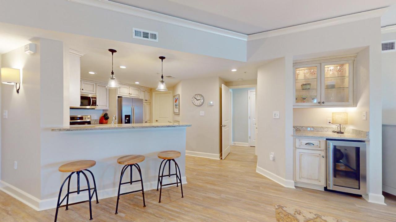  | 5205 Hampton Place South