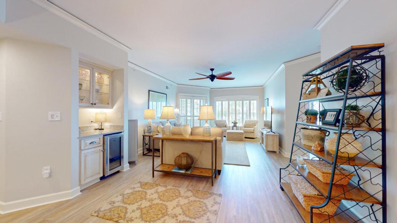  | 5205 Hampton Place South