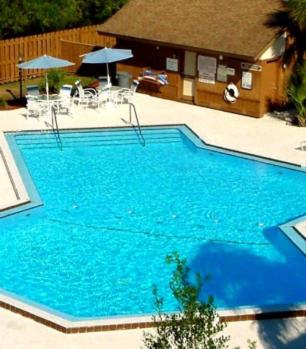 | Charlotte Bay Resort