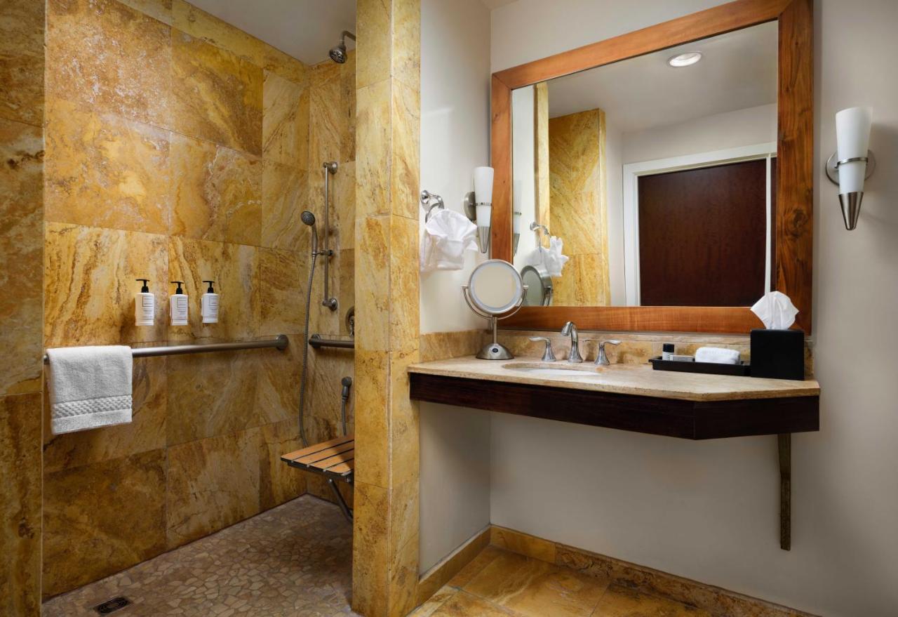 Deluxe Queen Room at El Colibri Hotel & Spa