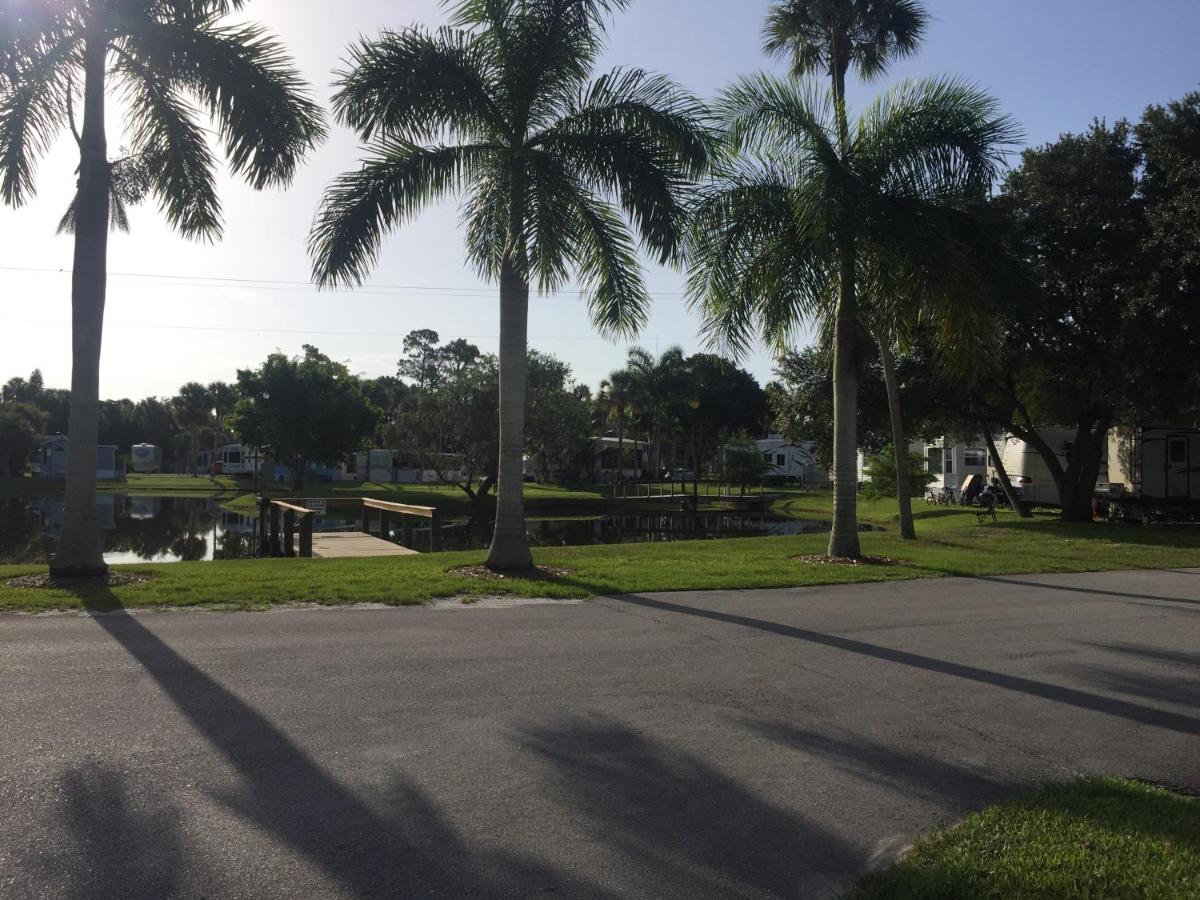 | Road Runner Travel Resort