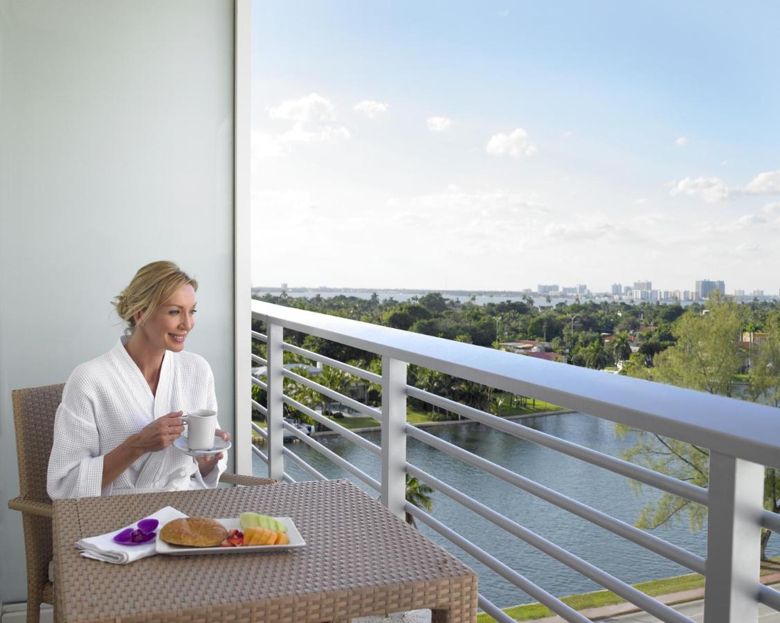 Penthouse Suite Bay View King at Grand Beach Hotel