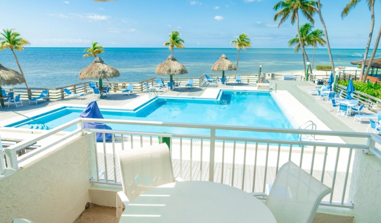 | Caloosa Cove Resort - With Full Kitchens