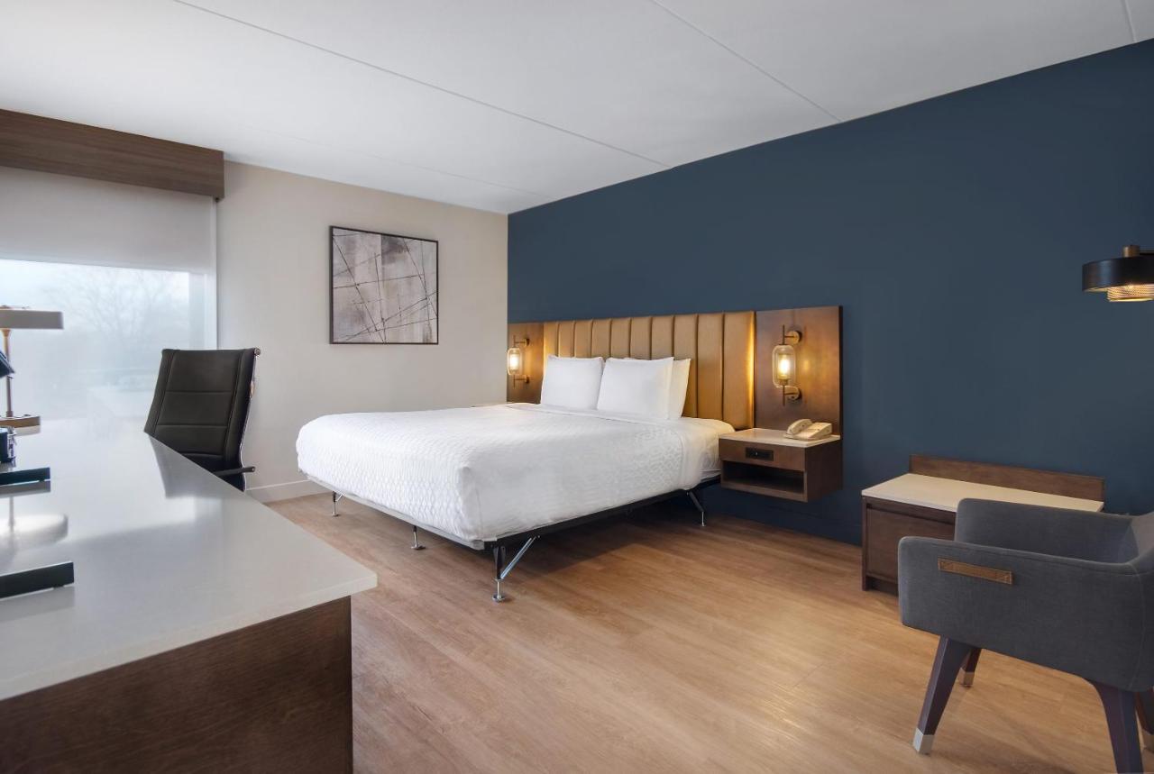 | SureStay Hotel by Best Western Secaucus Meadowlands