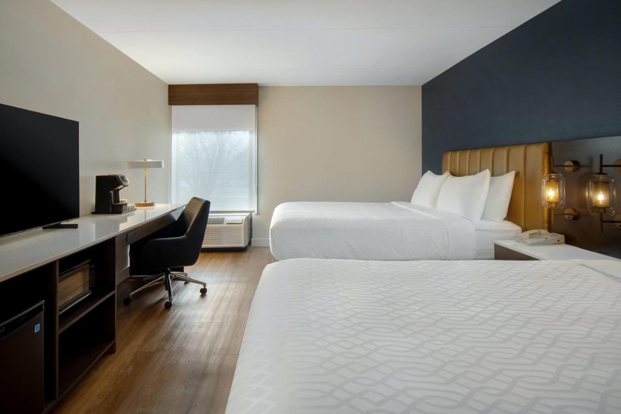 | SureStay Hotel by Best Western Secaucus Meadowlands