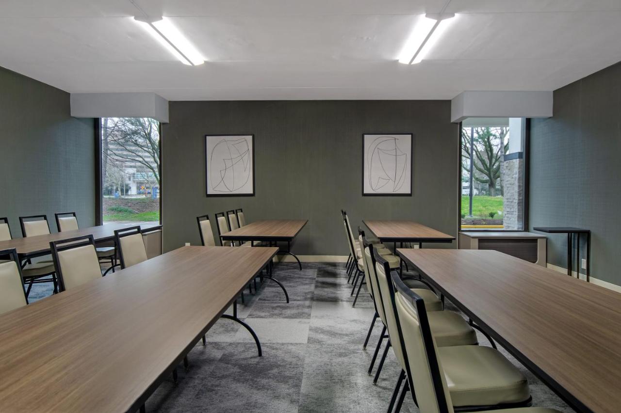 | SureStay Hotel by Best Western Secaucus Meadowlands