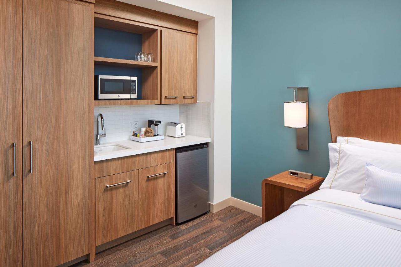 Guest Room, 1 King at Element by Marriott Santa Clara