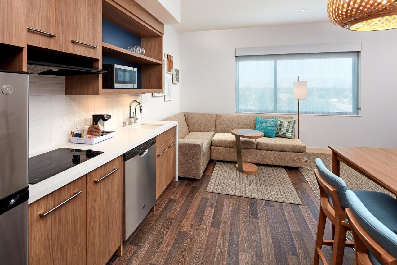 Guest room, 1 King, Sofa bed at Element by Marriott Santa Clara