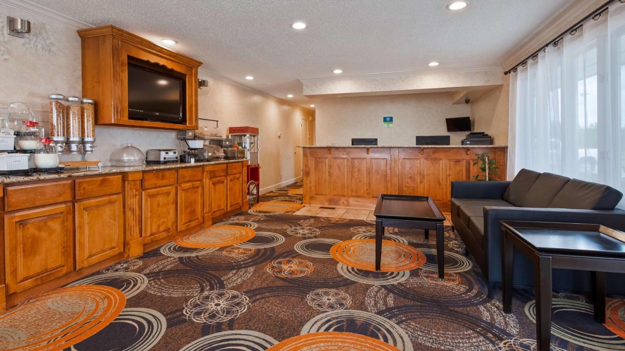 | SureStay Hotel by Best Western Cameron