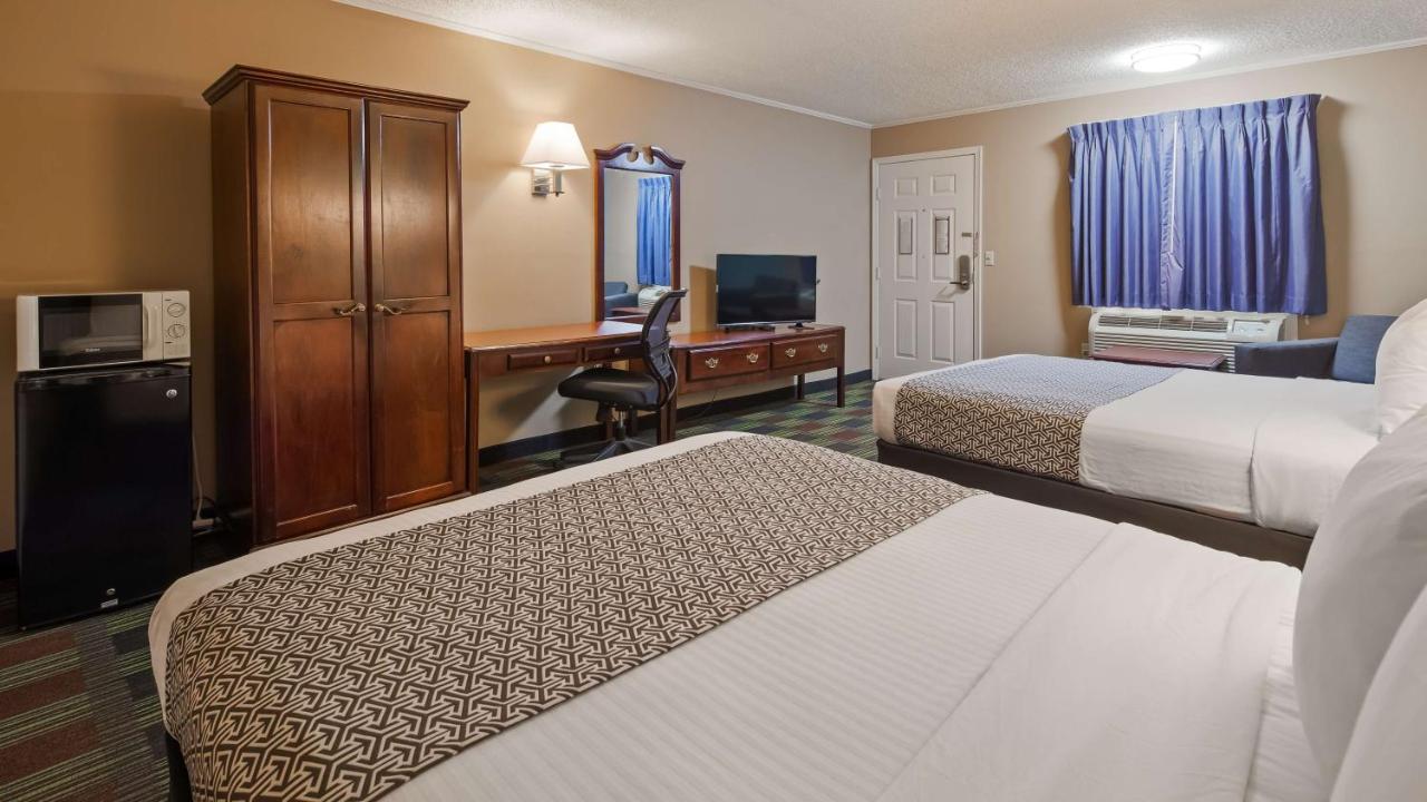 | SureStay Hotel by Best Western Cameron