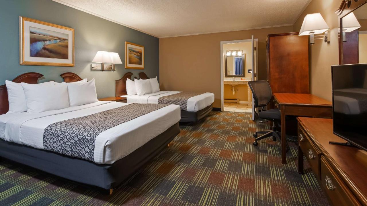 | SureStay Hotel by Best Western Cameron