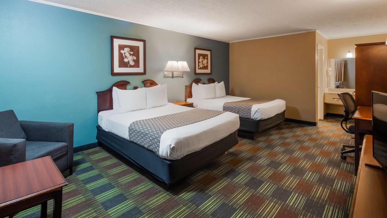 | SureStay Hotel by Best Western Cameron