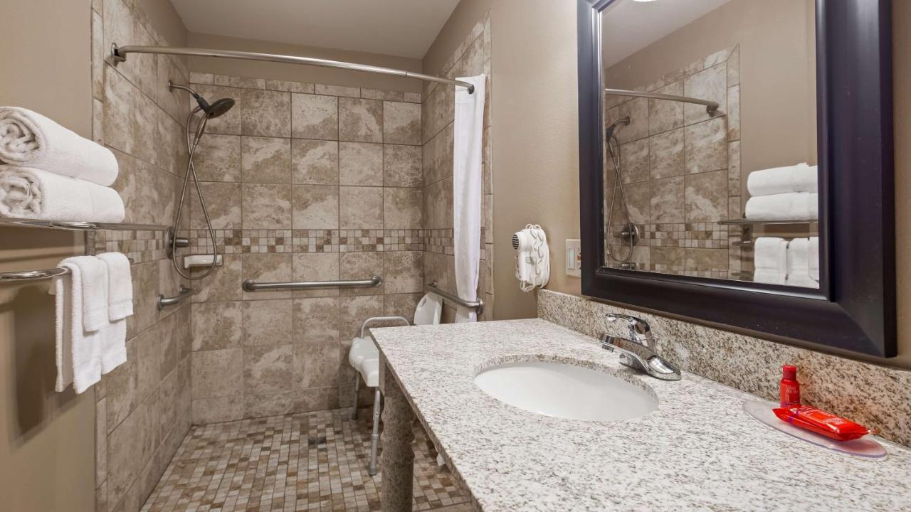 | SureStay Hotel by Best Western Cameron