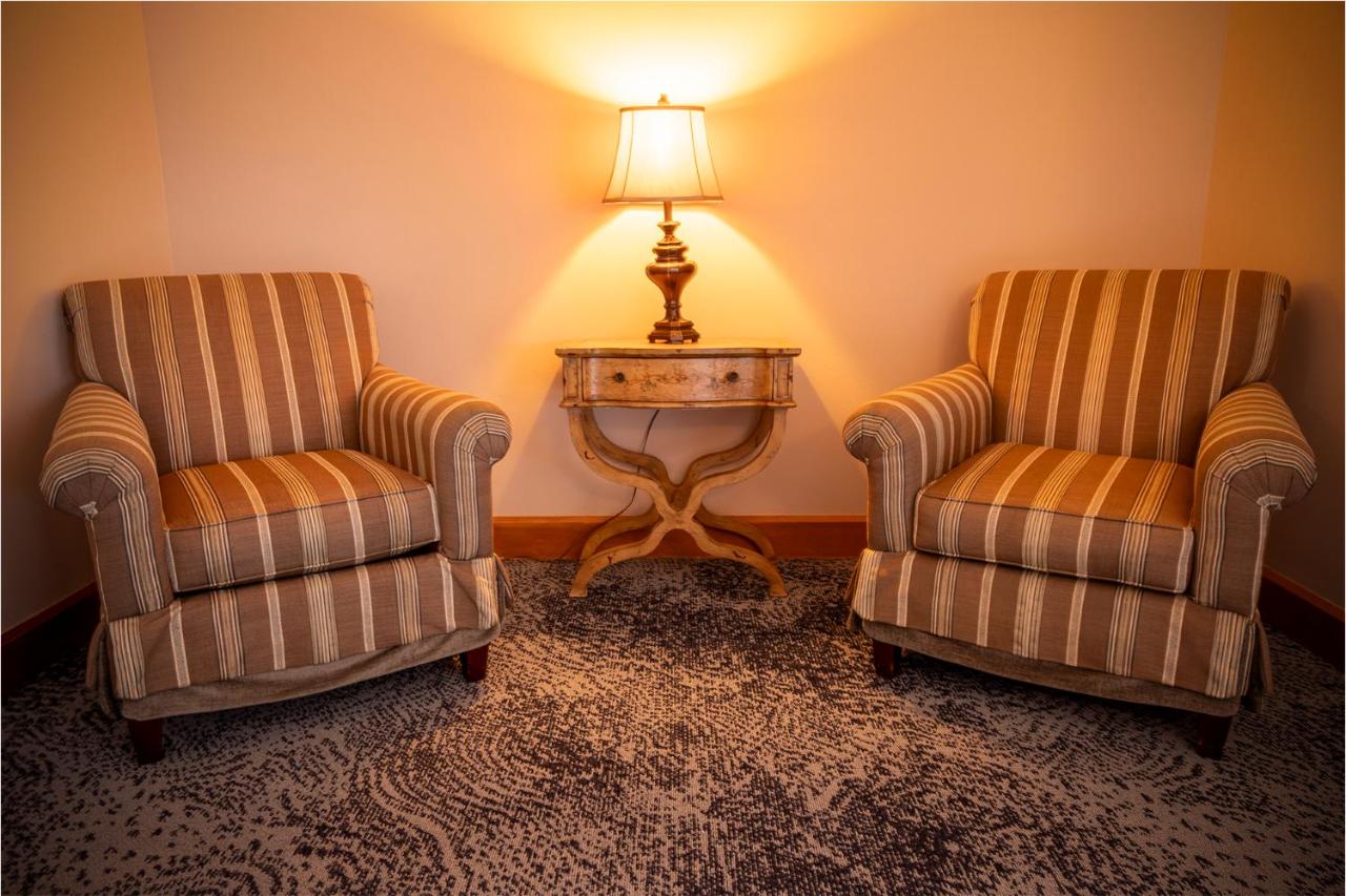 Deluxe Single Room at Nuks Executive Suites