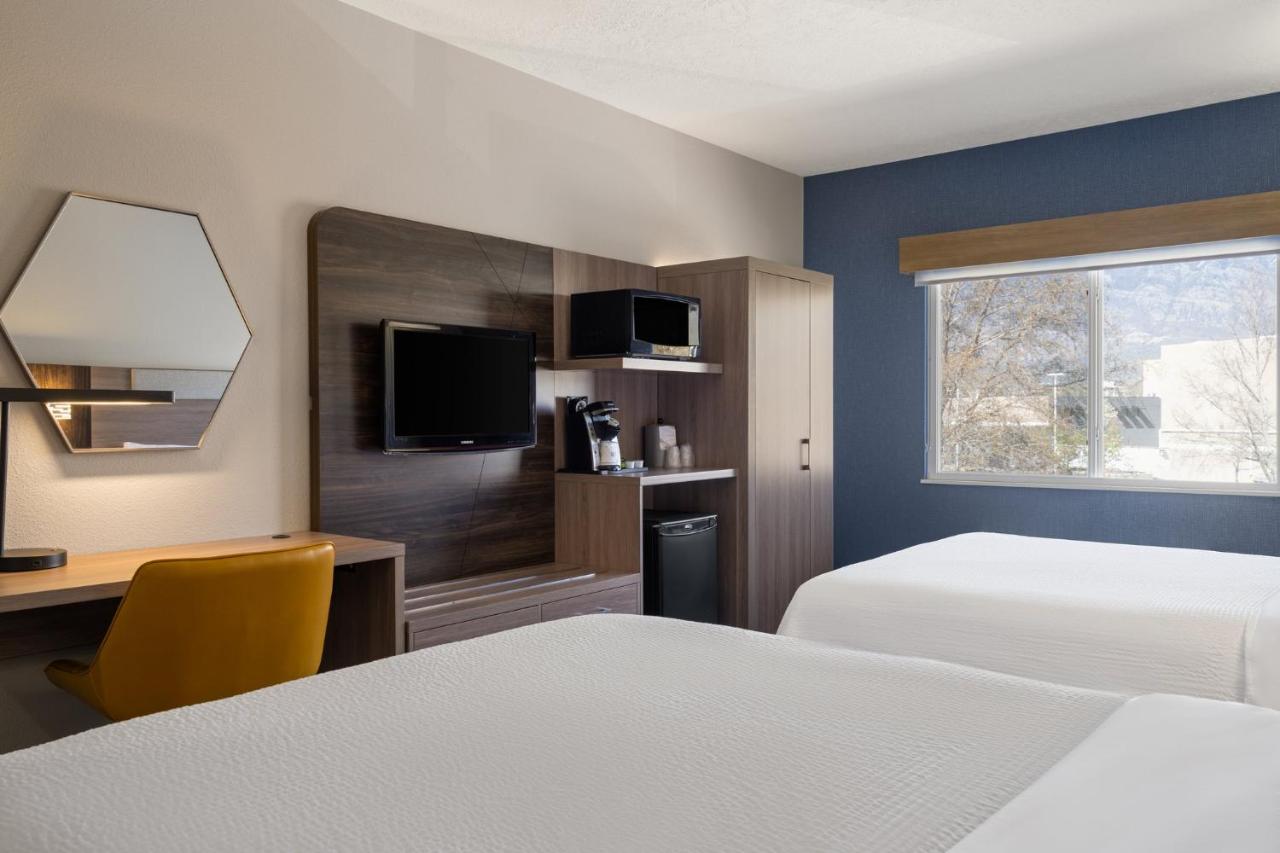 Queen Room with Two Queen Beds at Holiday Inn Express & Suites American Fork - North Provo by IHG