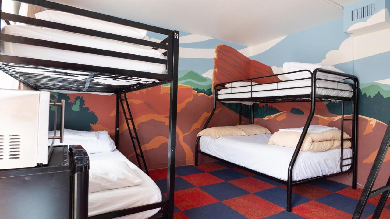 | ColoRADo Adventure Hostel